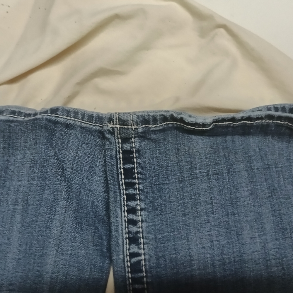 Jeans - Picture 4 of 6